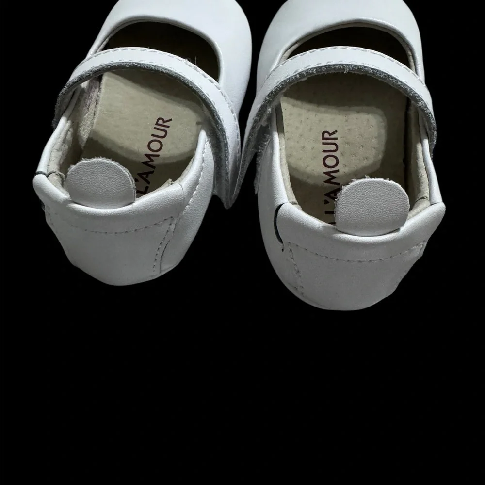 L'Amour White Baby Walker Shoes